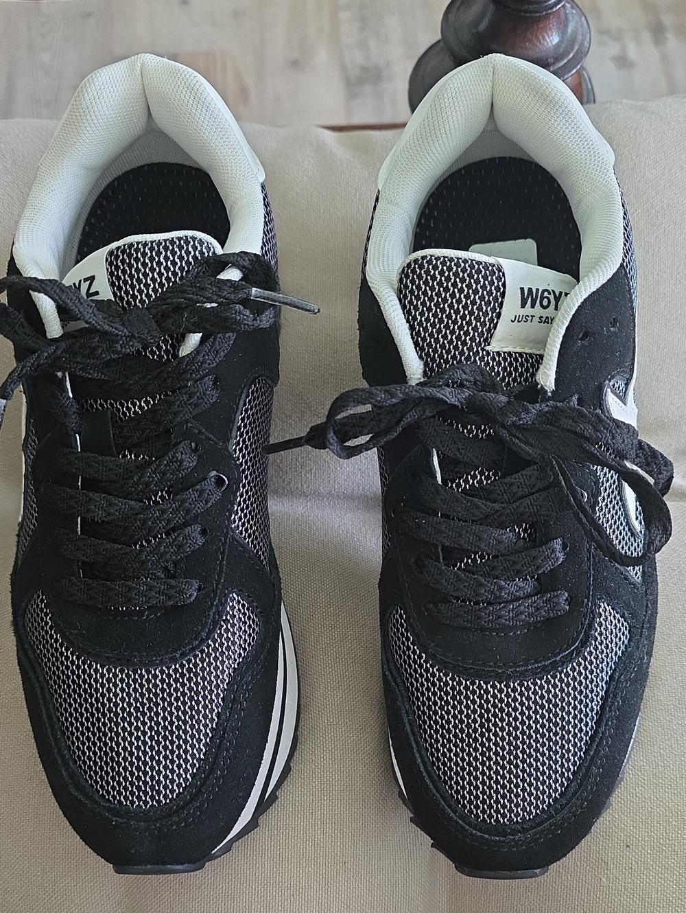 Womens W6YZ Just Say Wizz Black & White Runner Sneakers